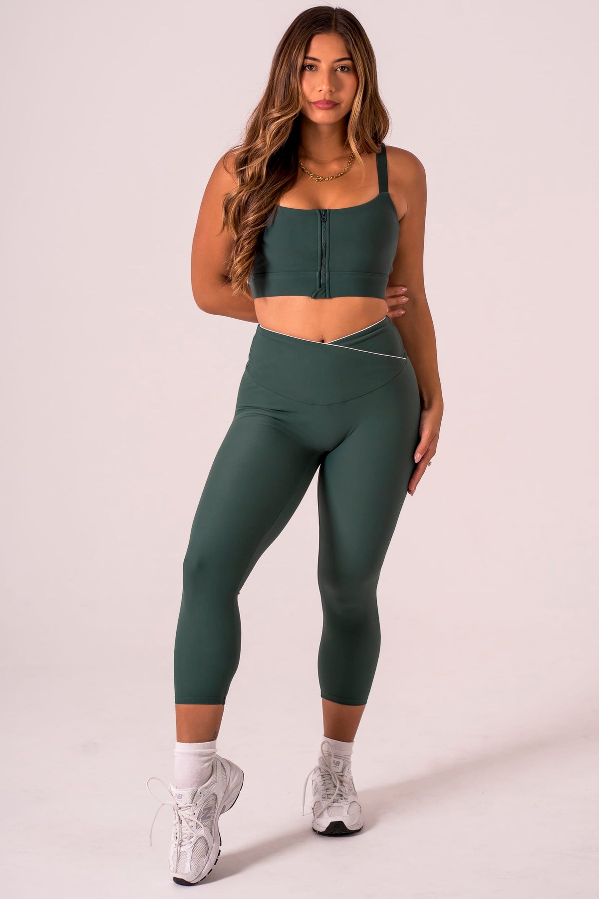 Emerald Duo Dynamic V Band Capri Leggings