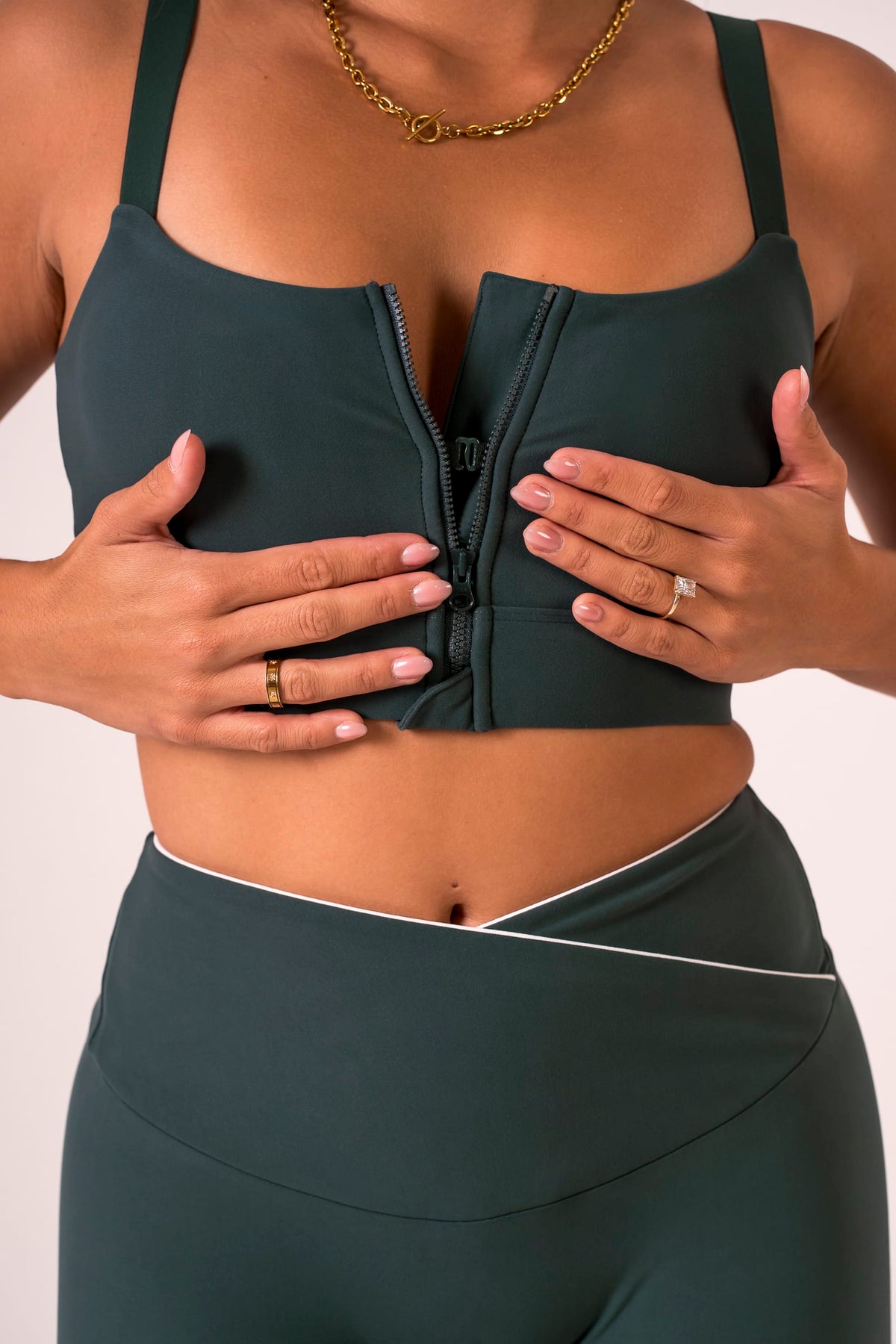 Emerald Dynamic Zara Crop