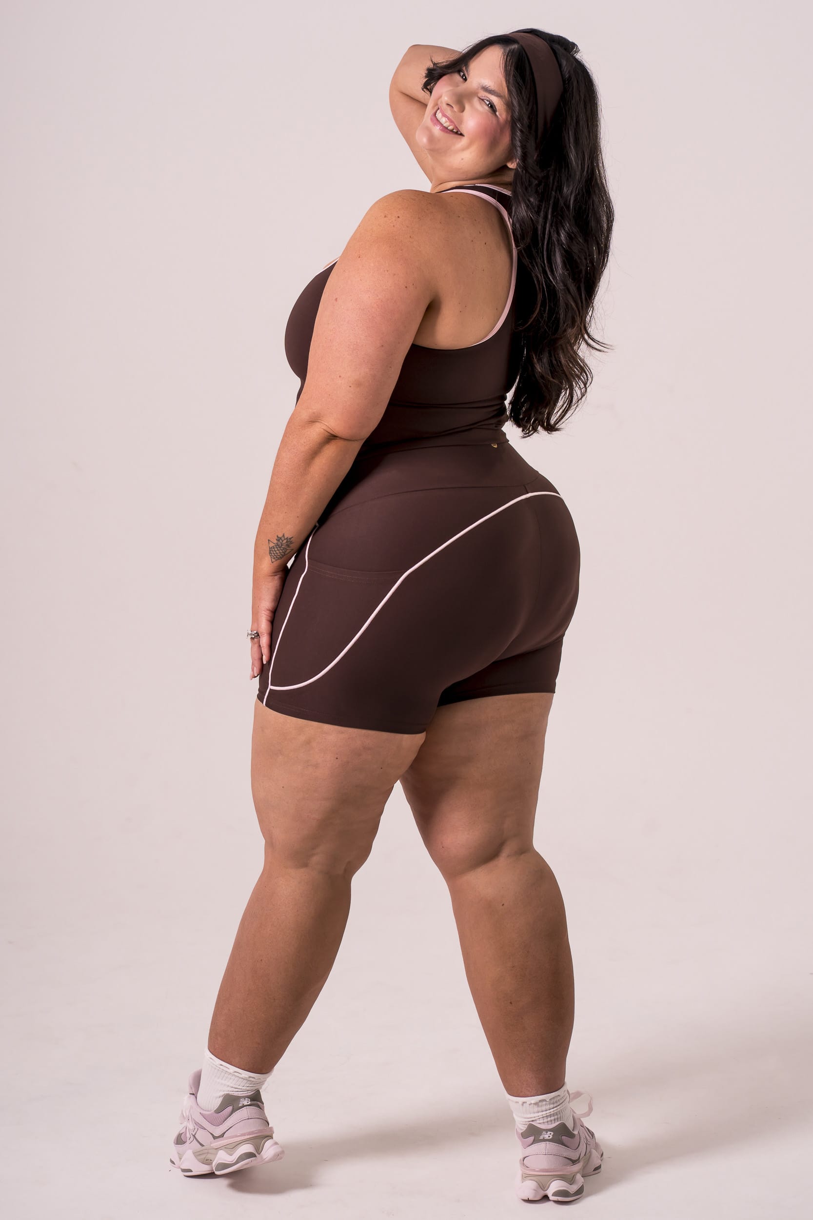 Espresso Duo Dynamic Pocket Curve 6" Shorts