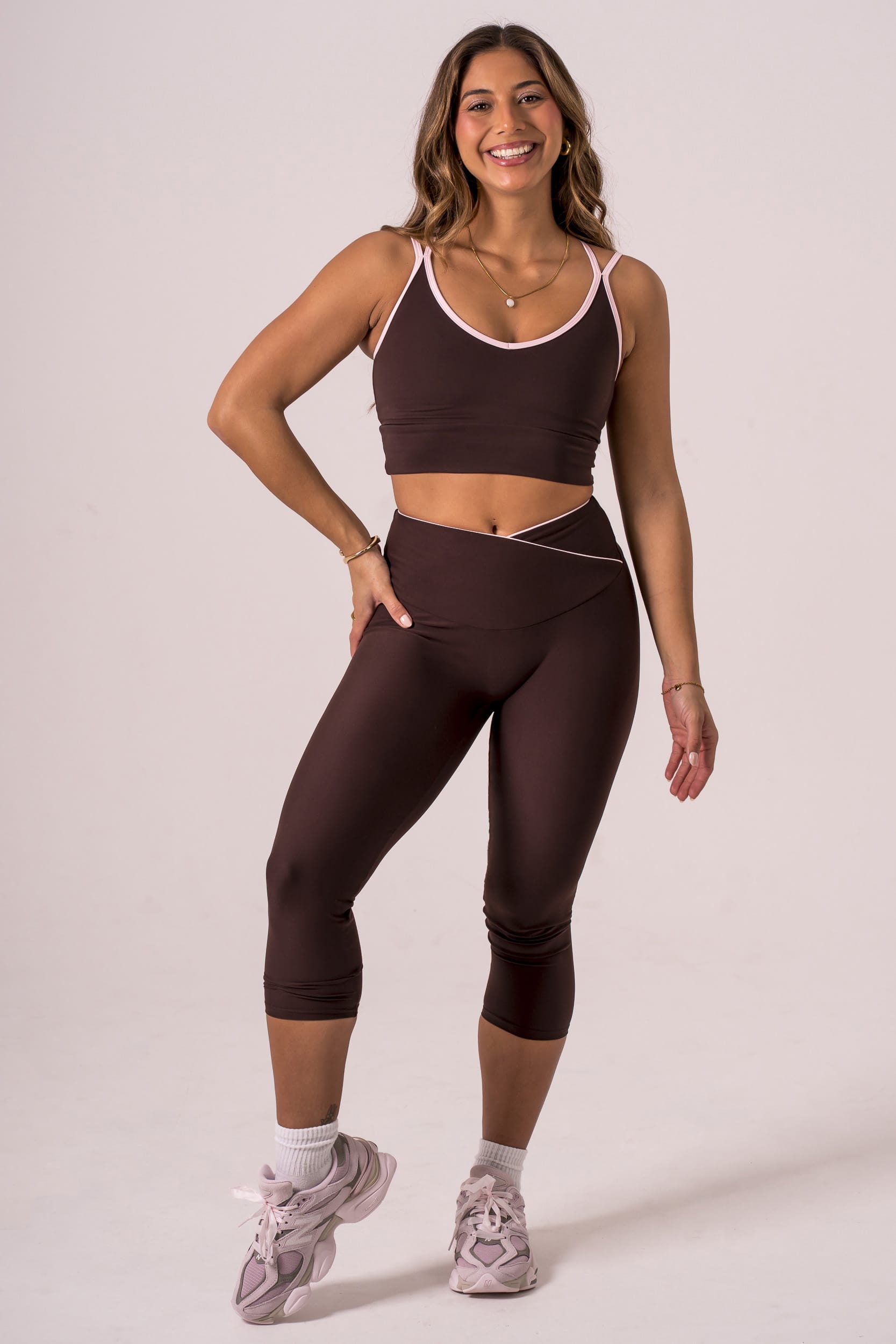 Espresso Duo Dynamic V Band Capri Leggings