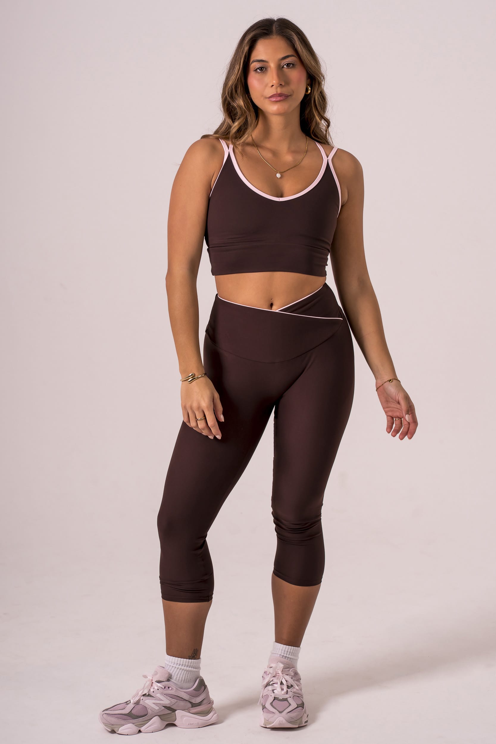 Espresso Duo Dynamic V Band Capri Leggings