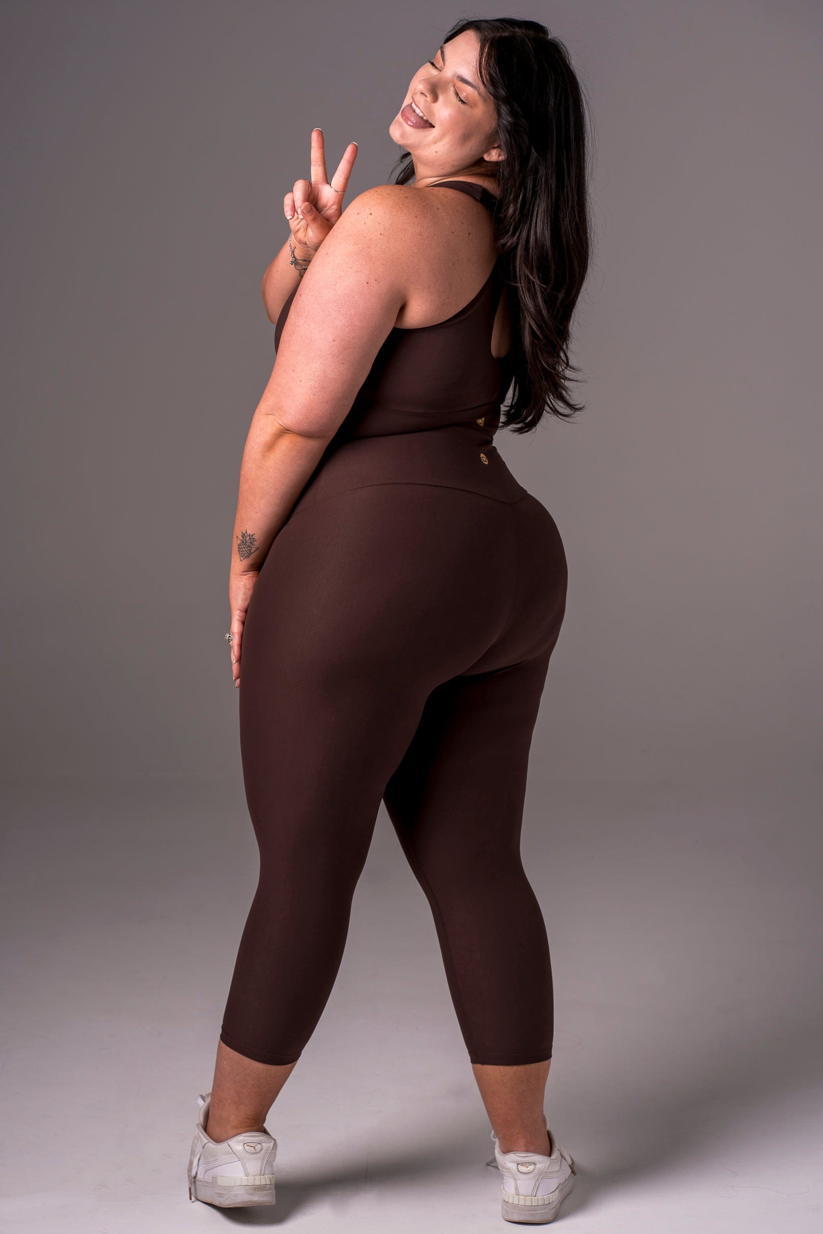 Espresso Dynamic High Waisted Capri Leggings