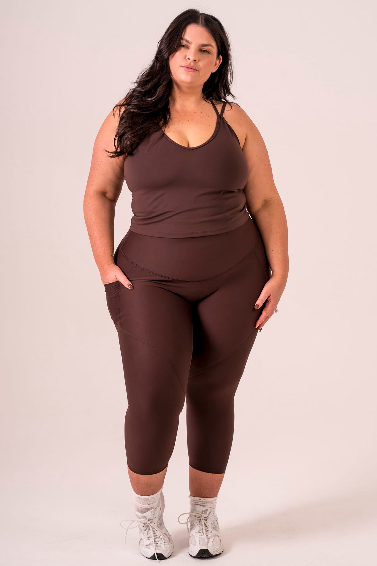 Espresso Dynamic High Waisted Pocket Shaper Capri Leggings