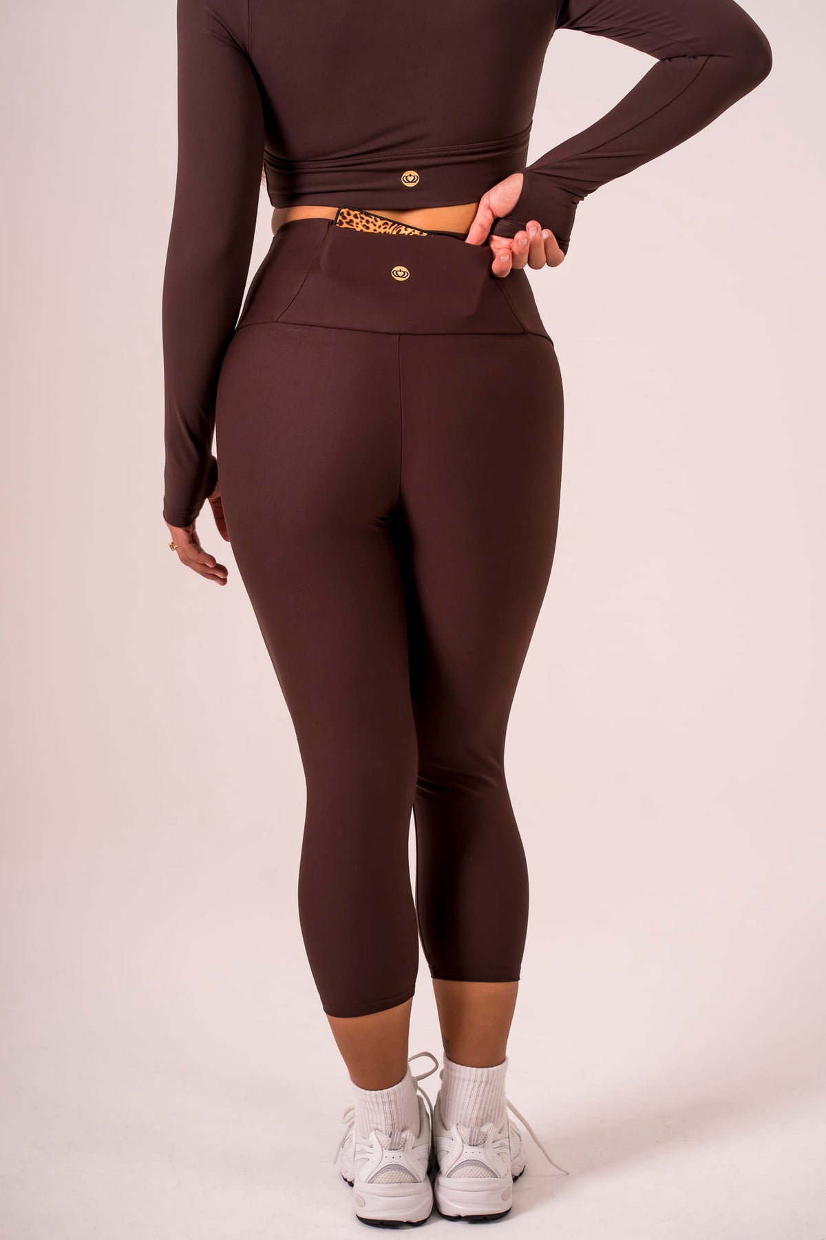 Espresso Dynamic Pocket Band Capri Leggings