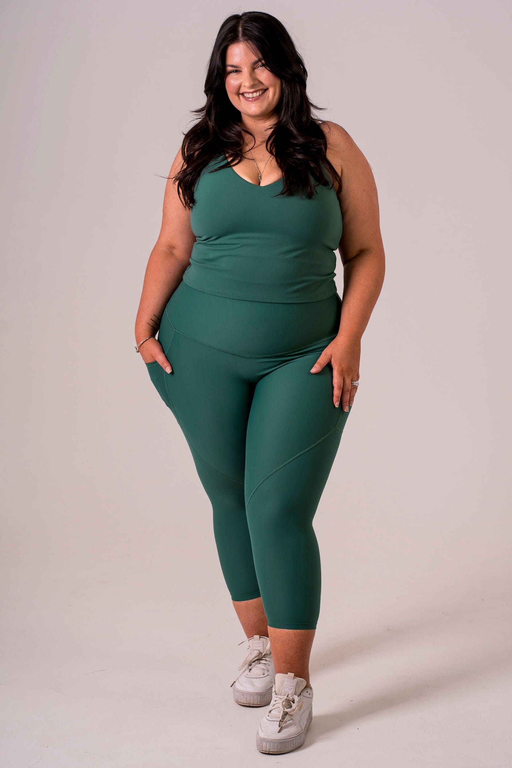 Forest Dynamic High Waisted Pocket Shaper Capri Leggings