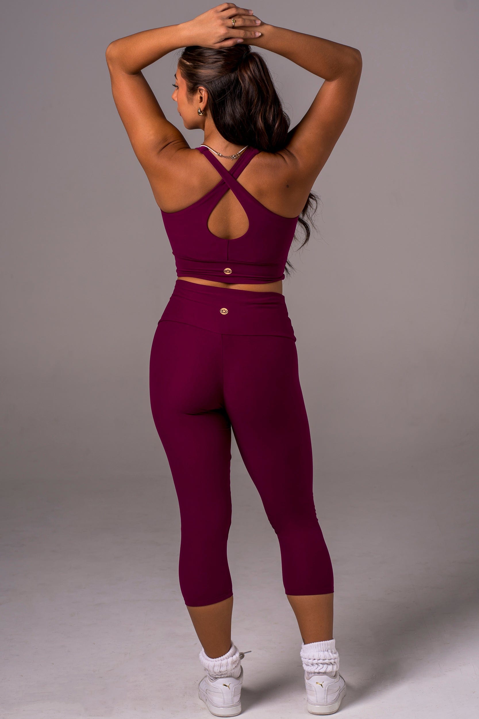 Mulberry Dynamic High Waisted Capri Leggings