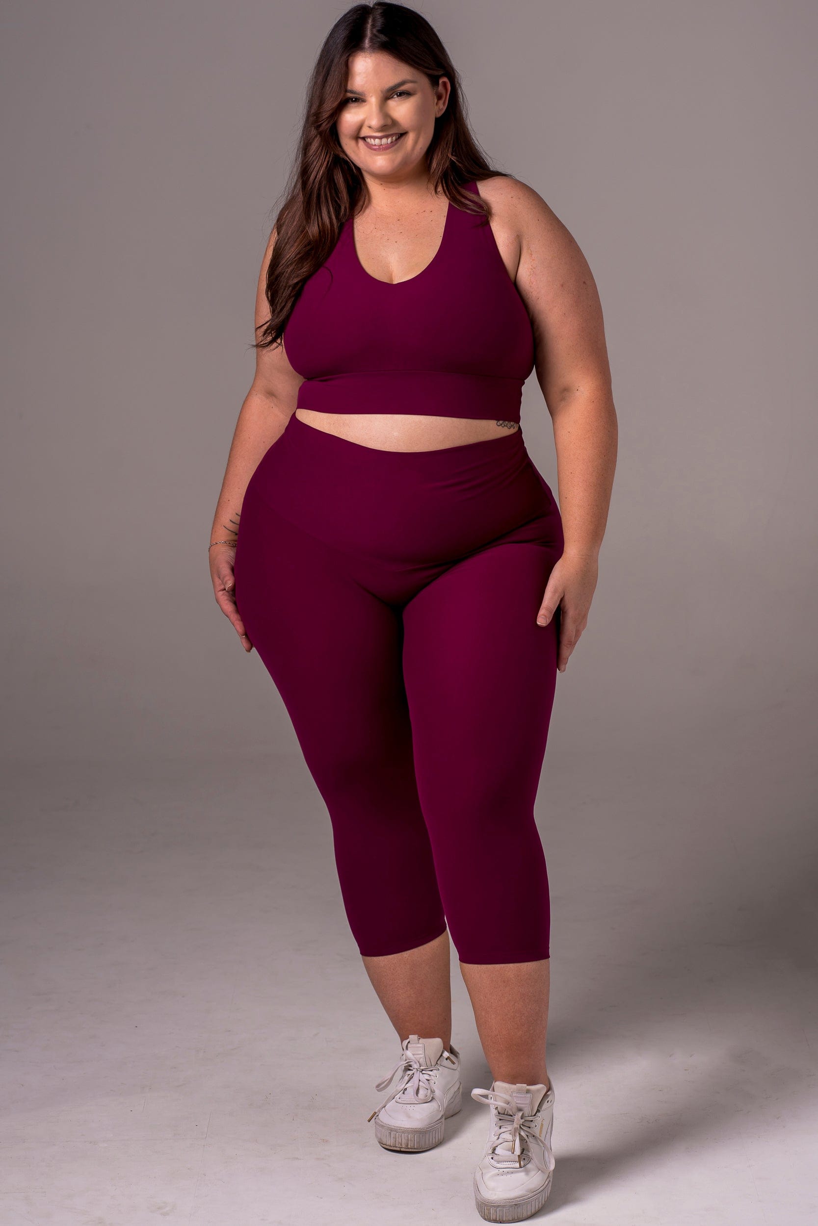 Mulberry Dynamic High Waisted Capri Leggings