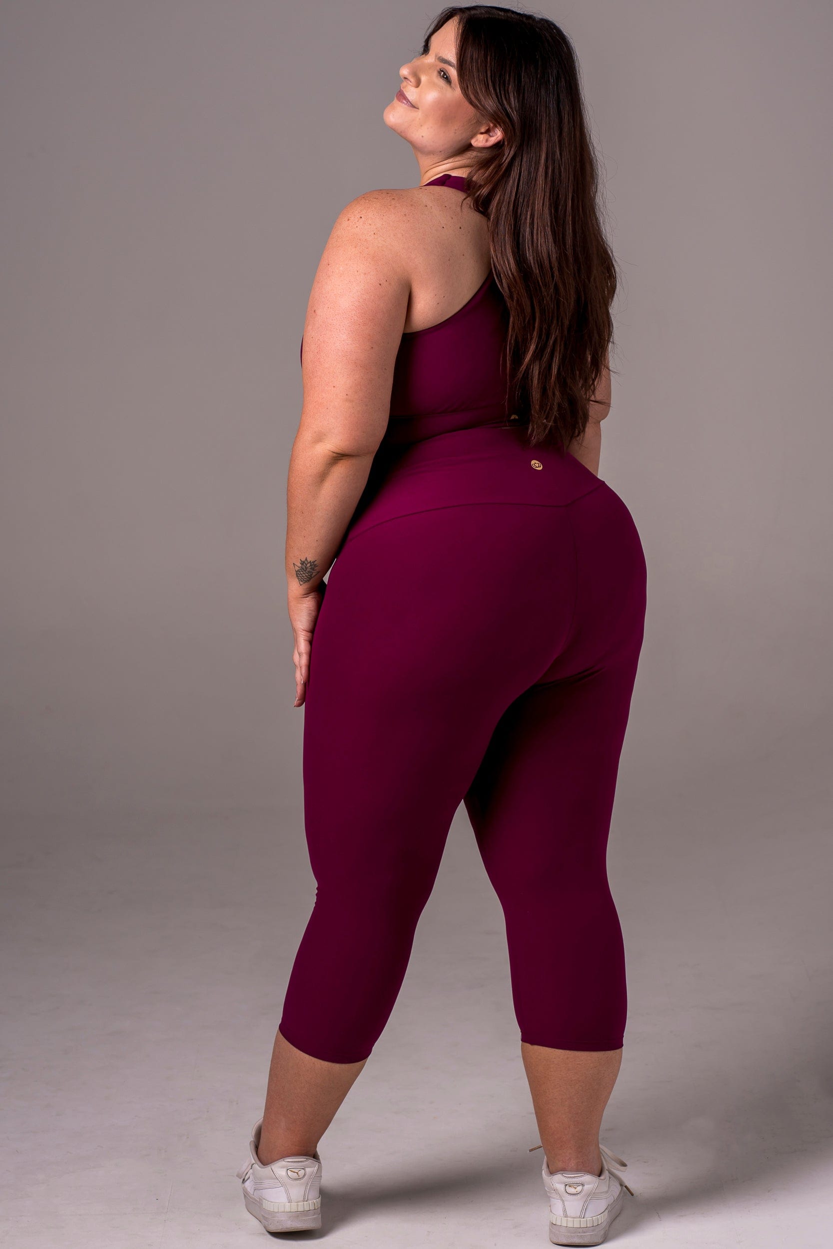 Mulberry Dynamic High Waisted Capri Leggings