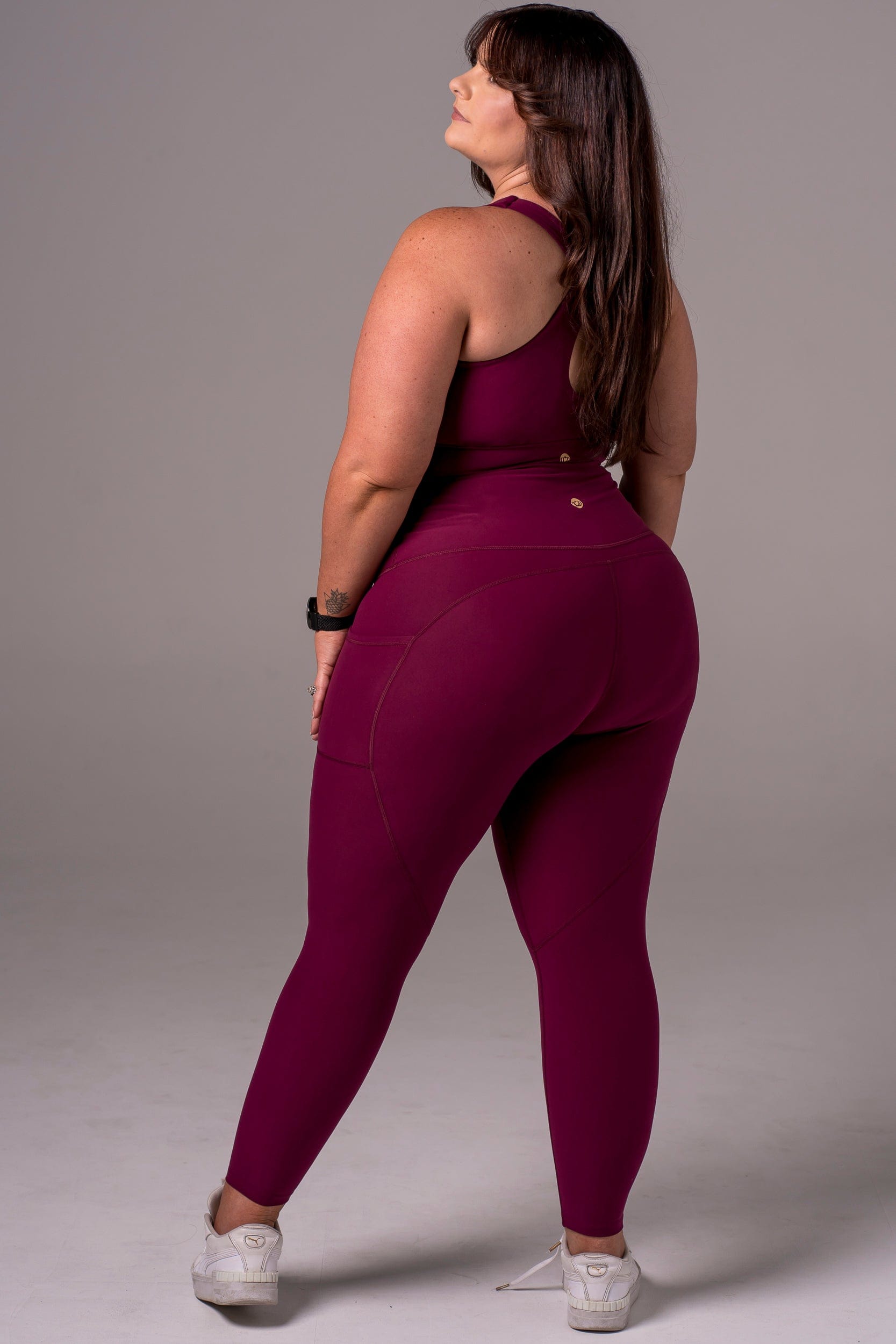 Mulberry Dynamic High Waisted Pocket Shaper Ankle Biter Leggings