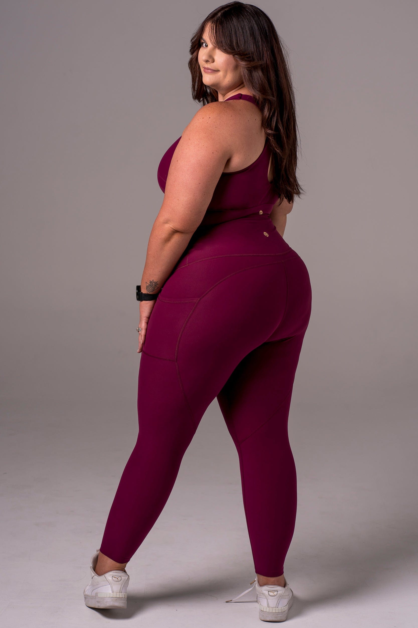 Mulberry Dynamic High Waisted Pocket Shaper Ankle Biter Leggings