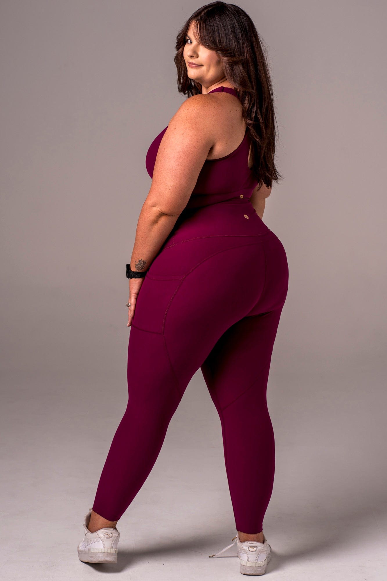 Mulberry Dynamic High Waisted Pocket Shaper Ankle Biter Leggings