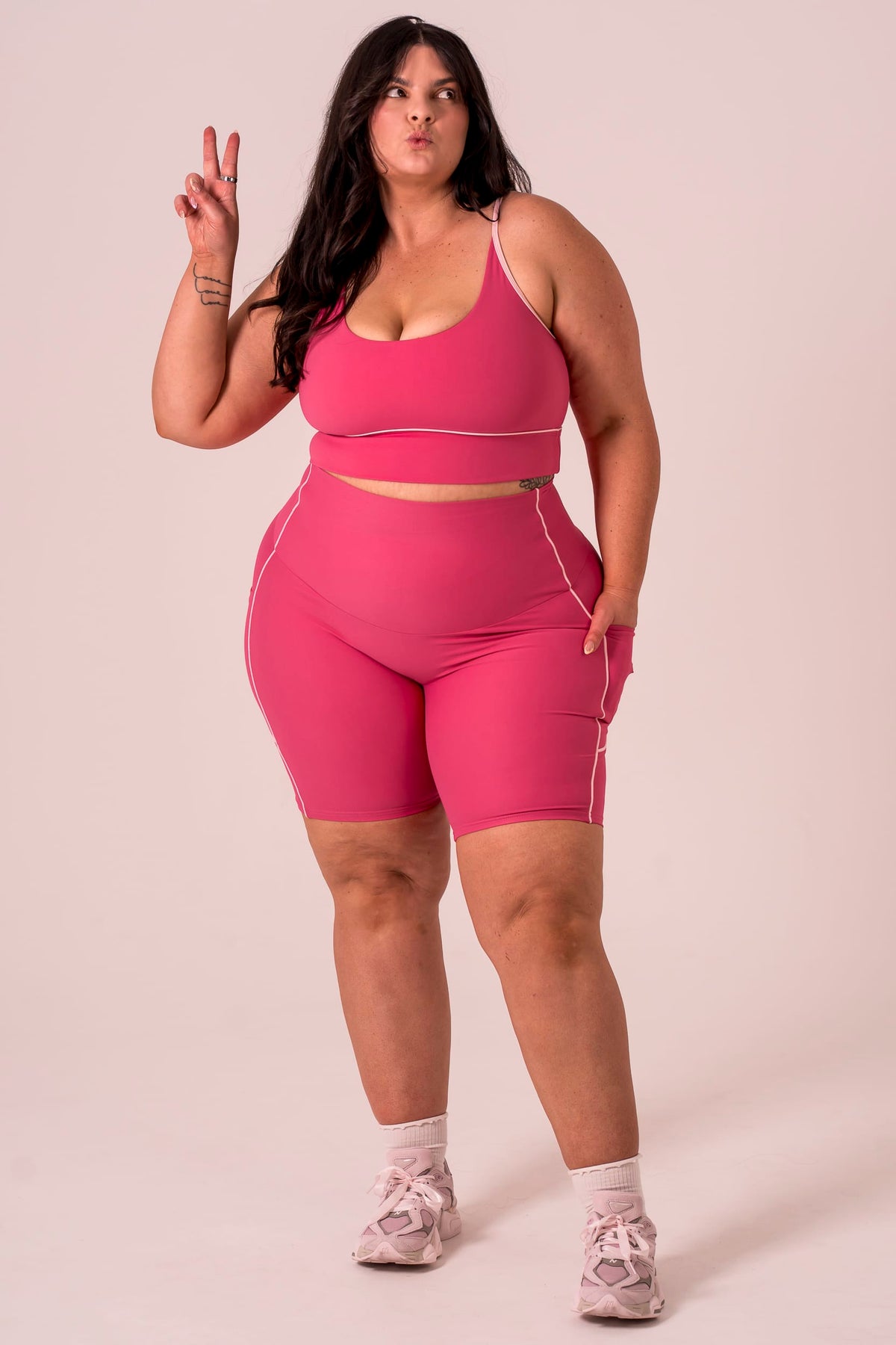 Raspberry Duo Dynamic Pocket Curve 9" Shorts