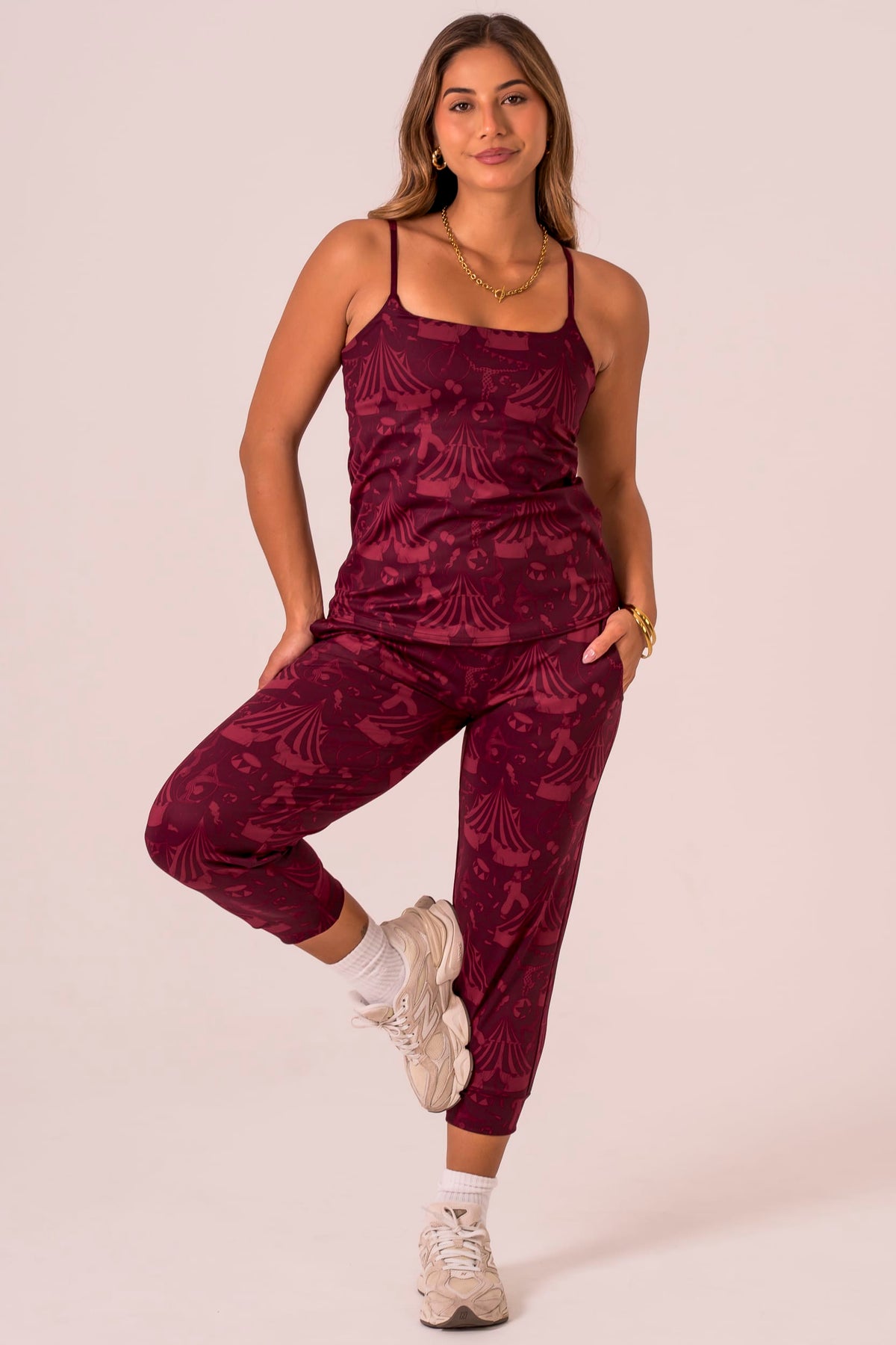 Showtime Luxe Capri Jogger