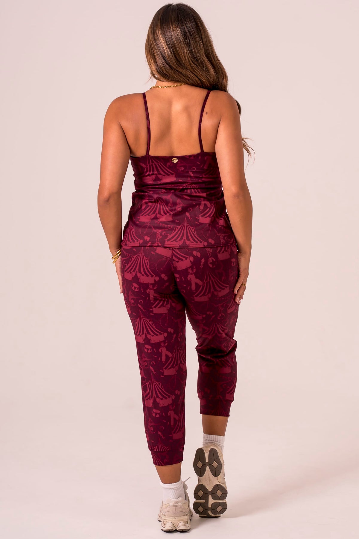 Showtime Luxe Capri Jogger