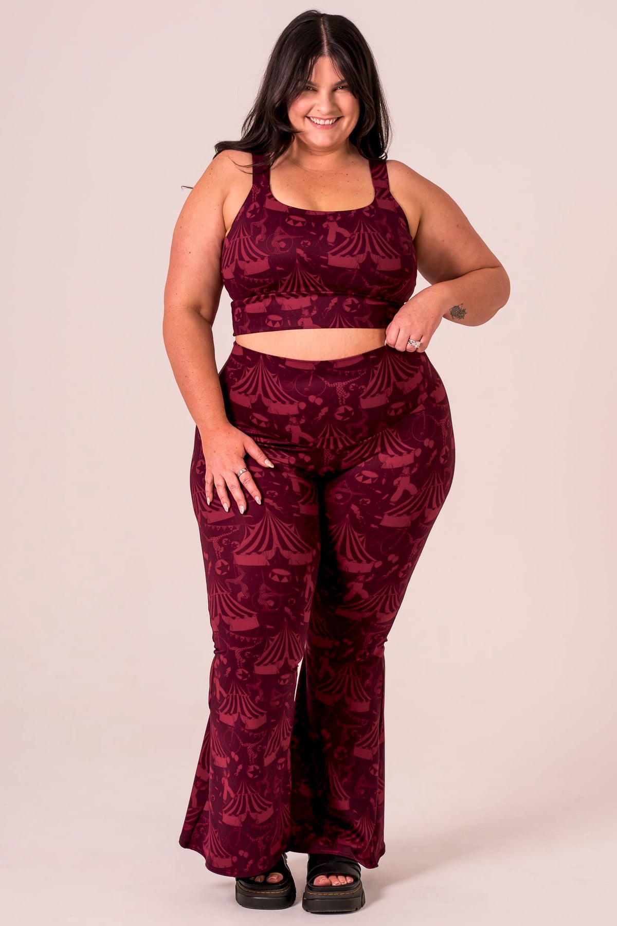 Showtime Luxe Pocket Yoga Pants