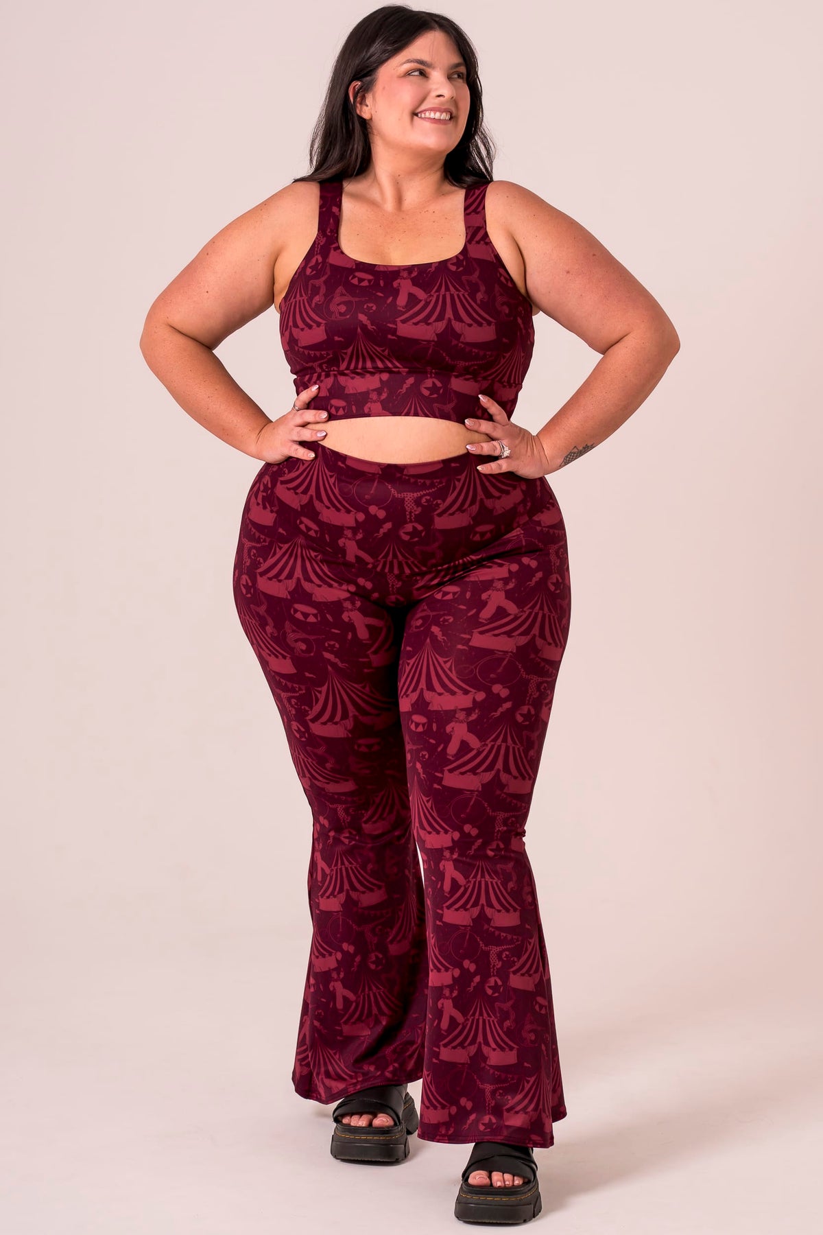 Showtime Luxe Pocket Yoga Pants