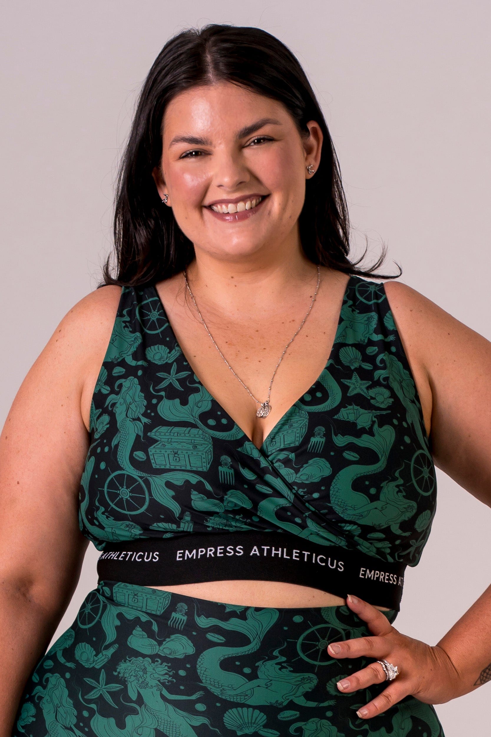 Siren Dynamic V Front Crop