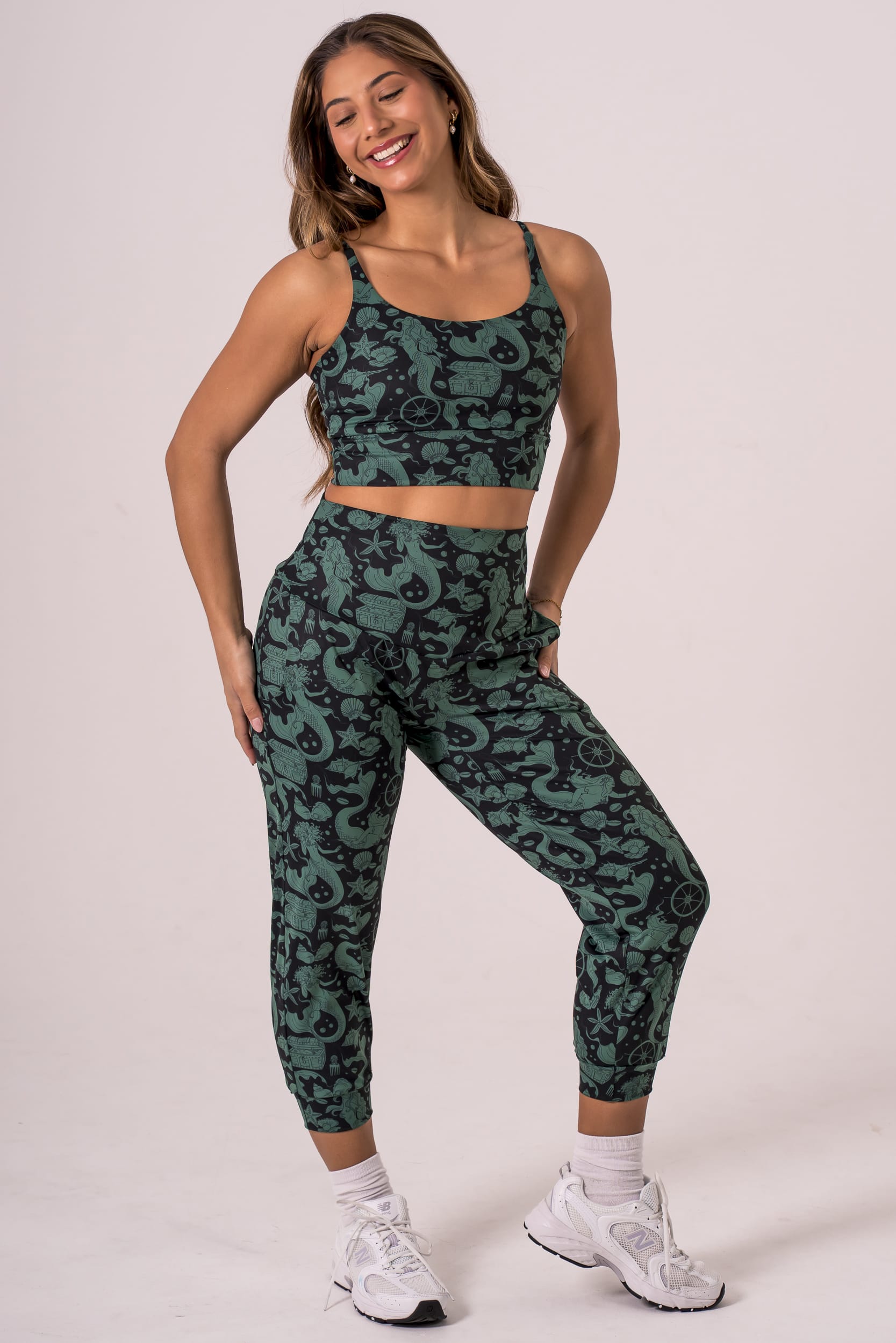 Siren Luxe Capri Jogger