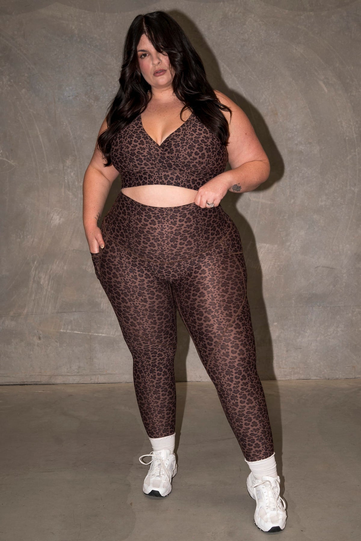 Untamed Dynamic High Waisted Pocket Shaper Ankle Biter Leggings