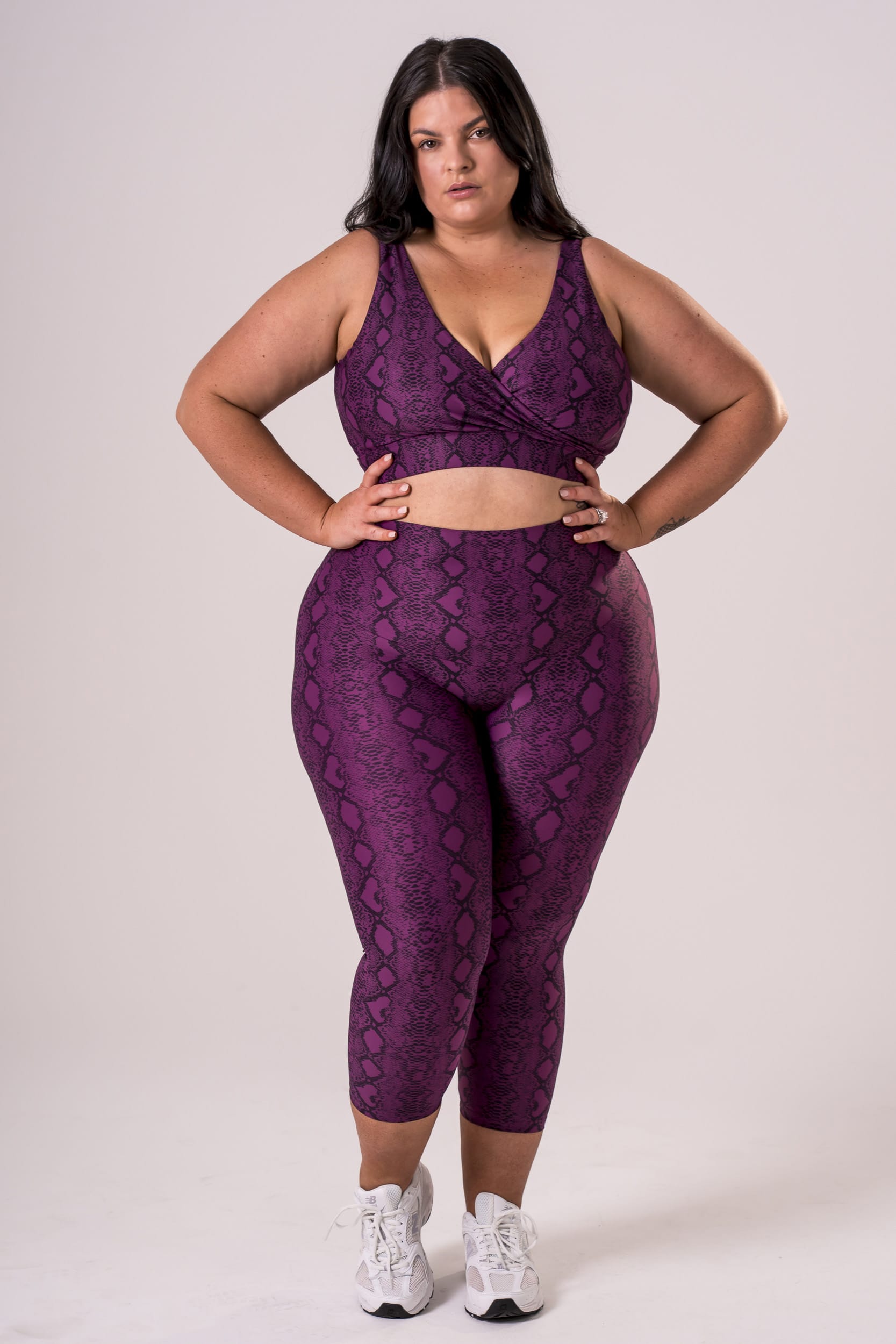 Venom Dynamic High Waisted Capri Leggings
