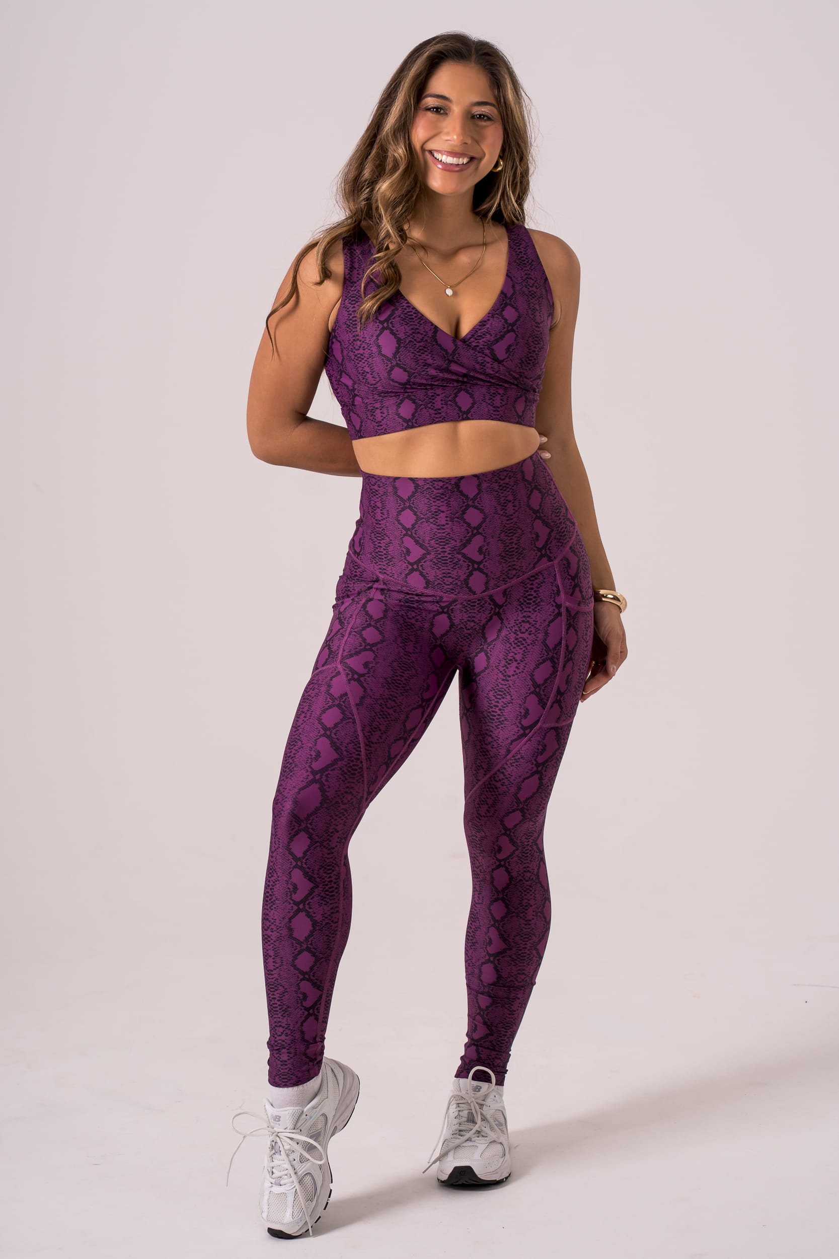 Venom Dynamic High Waisted Pocket Shaper Ankle Biter Leggings