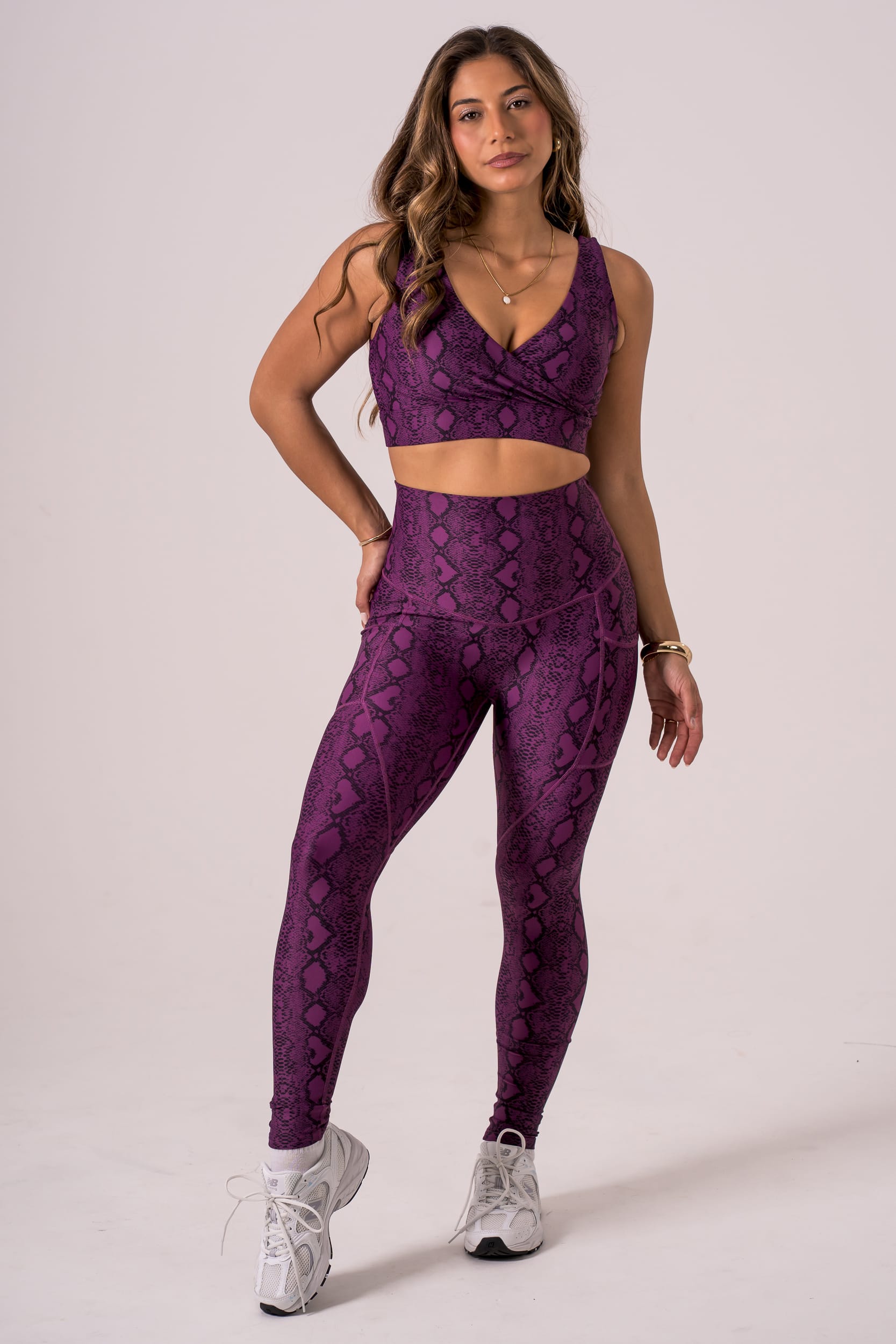 Venom Dynamic High Waisted Pocket Shaper Ankle Biter Leggings